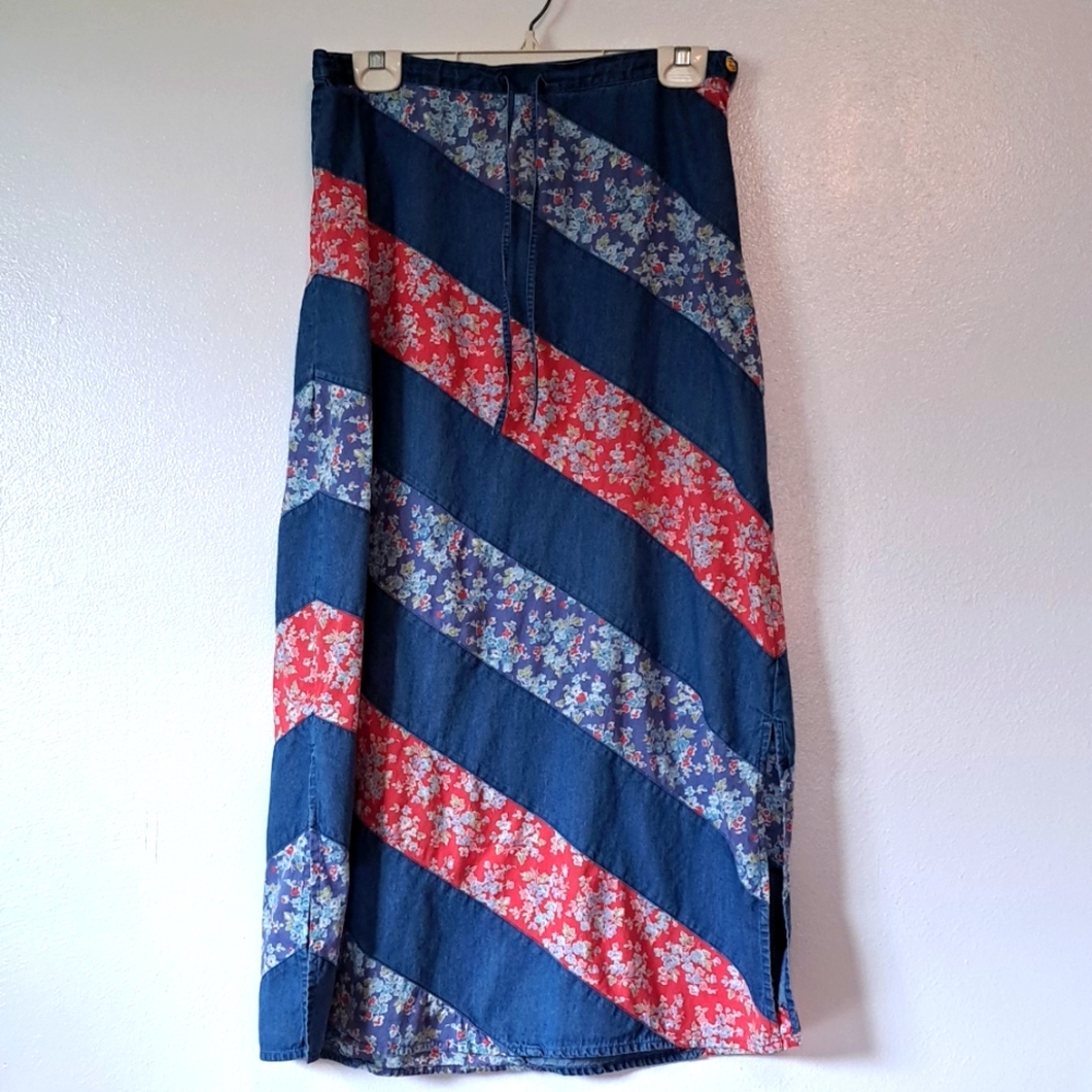 Vintage Crazy Horse denim skirt size 10 floral patchwork
